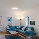 68 Apartment *