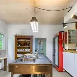 Apartament 68 *