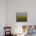 68 Apartament *