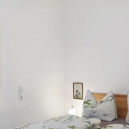 68 Apartment *